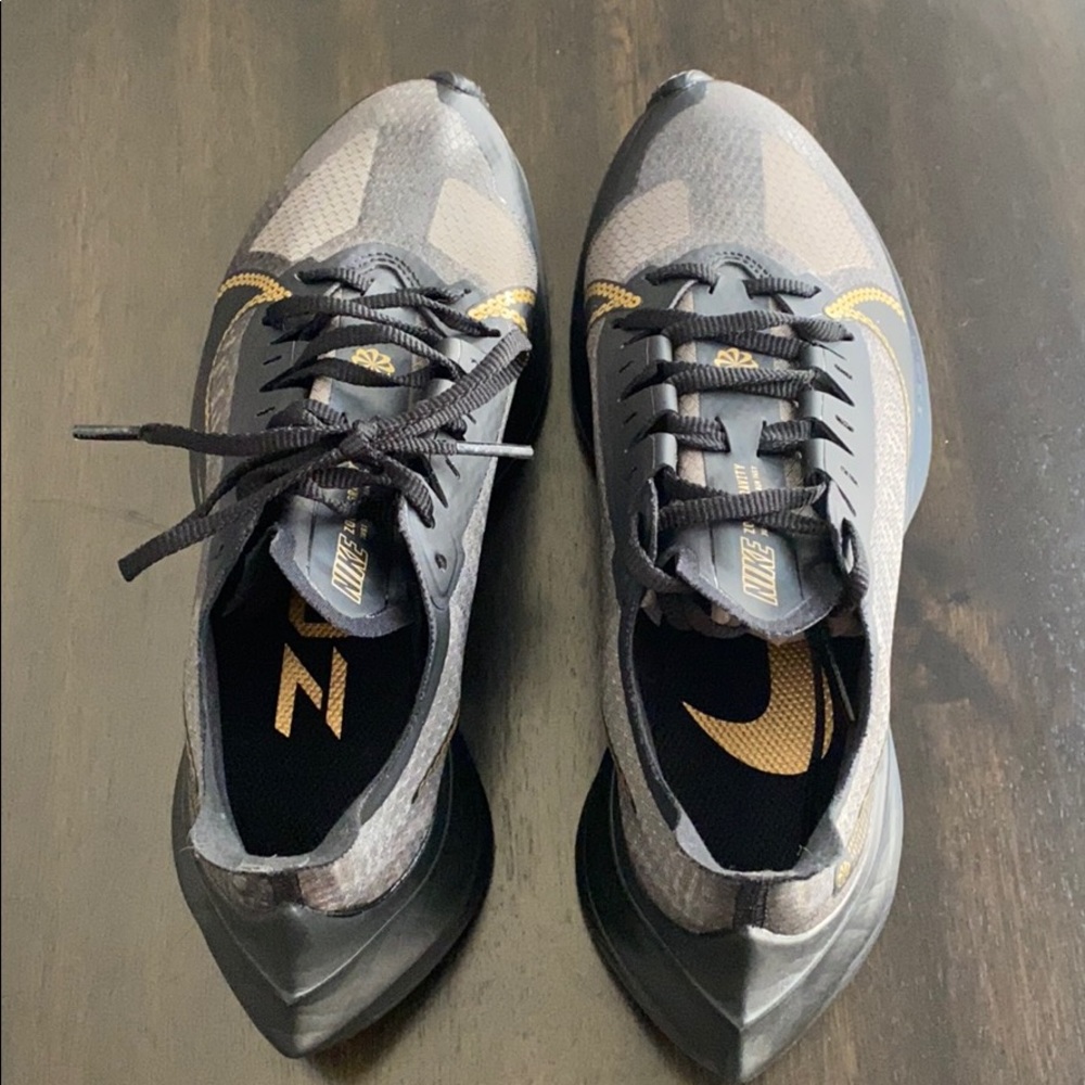 Nike Zoom Gravity Shoes